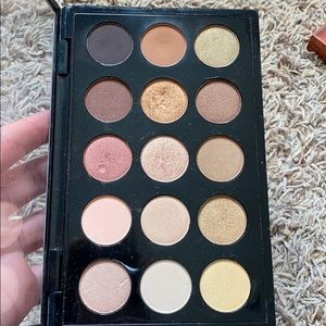 MAC warm neutral palette